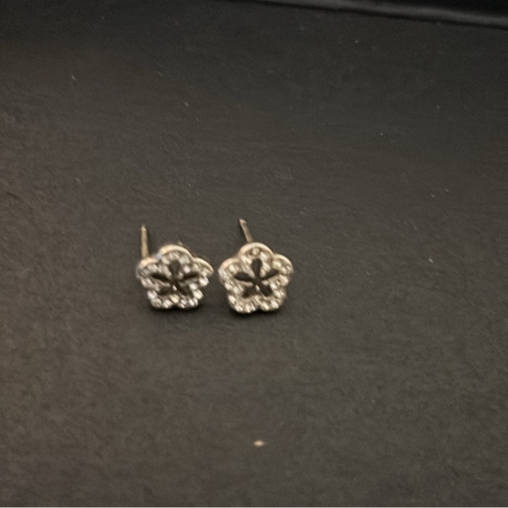 Brighton Silver Floral Jewelry Set - Picture 5 of 5
